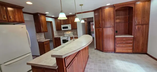 $288,800 | 1106 Foothills Circle, Albert Lea, MN 56007