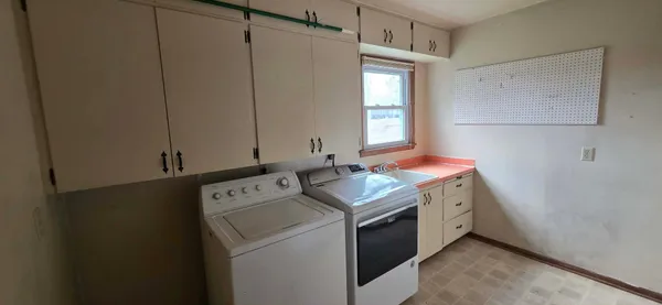 $288,800 | 1106 Foothills Circle, Albert Lea, MN 56007