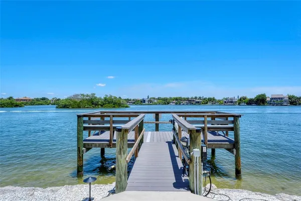 $467,000 | 1300 North Portofino Drive, Unit 305, Sarasota, FL 34242