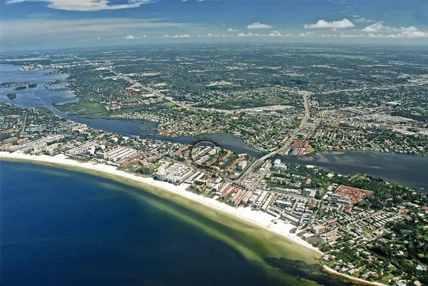 $467,000 | 1300 North Portofino Drive, Unit 305, Sarasota, FL 34242