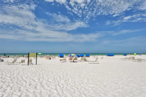 $467,000 | 1300 North Portofino Drive, Unit 305, Sarasota, FL 34242