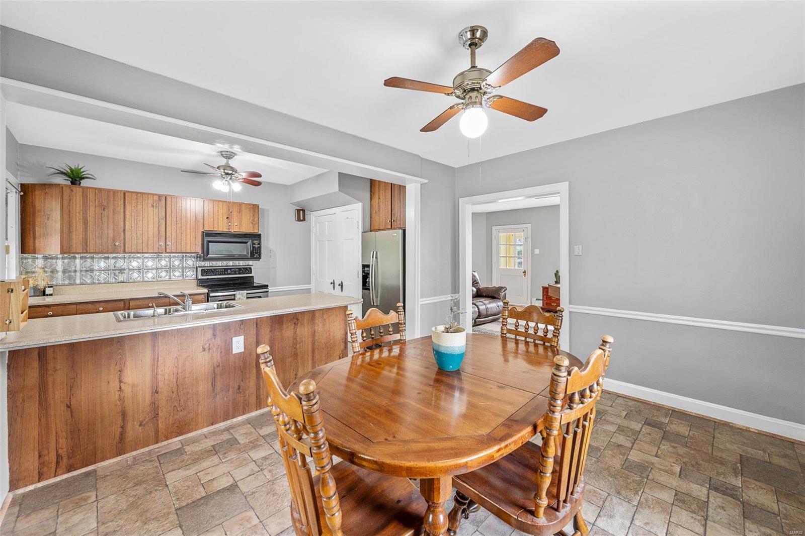 206 Grover Road St. Louis, MO 63125 - Photo 9 of 49