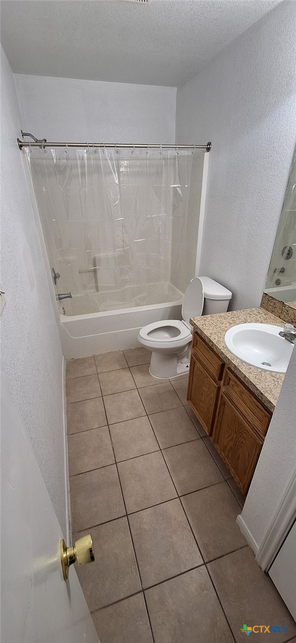 502 Bermuda Street, Unit A & B Copperas Cove, TX 76522 - Photo 14 of 25 BATHROOM SIDE B