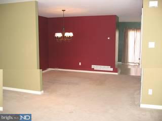 207 Springvalley Way Aston, PA 19014 - Photo 5 of 6 Gallery Image 5