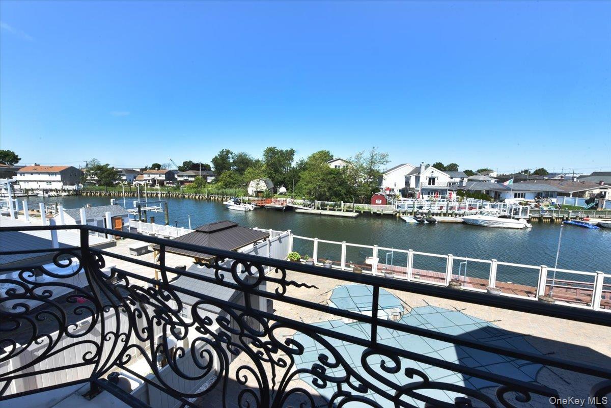 3510 Riverside Drive Oceanside, NY 11572 - Photo 22 of 38