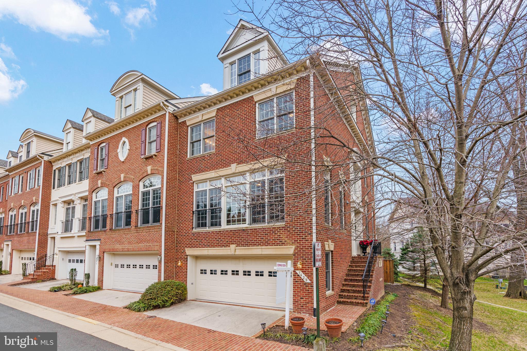 7429 Seneca Ridge Drive McLean, VA 22102 - Photo 3 of 48