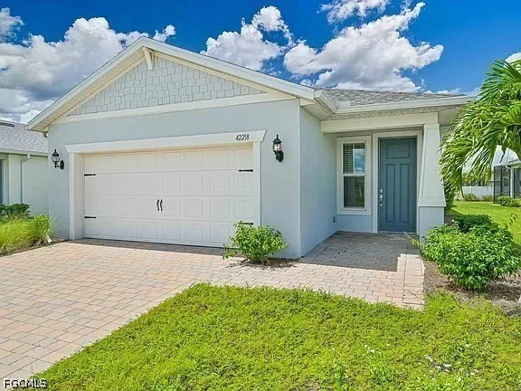 $2,490 | 42218 Edgewater Drive, Punta Gorda, FL 33982