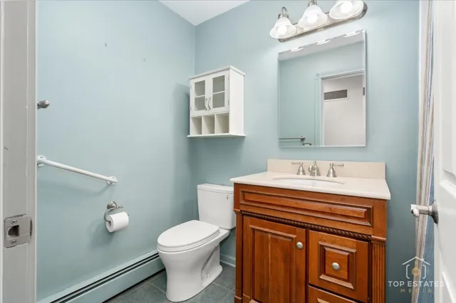 $599,000 | 10 Wildwood Drive North, Prospect Heights, IL 60070