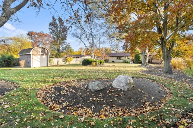 $599,000 | 10 Wildwood Drive North, Prospect Heights, IL 60070