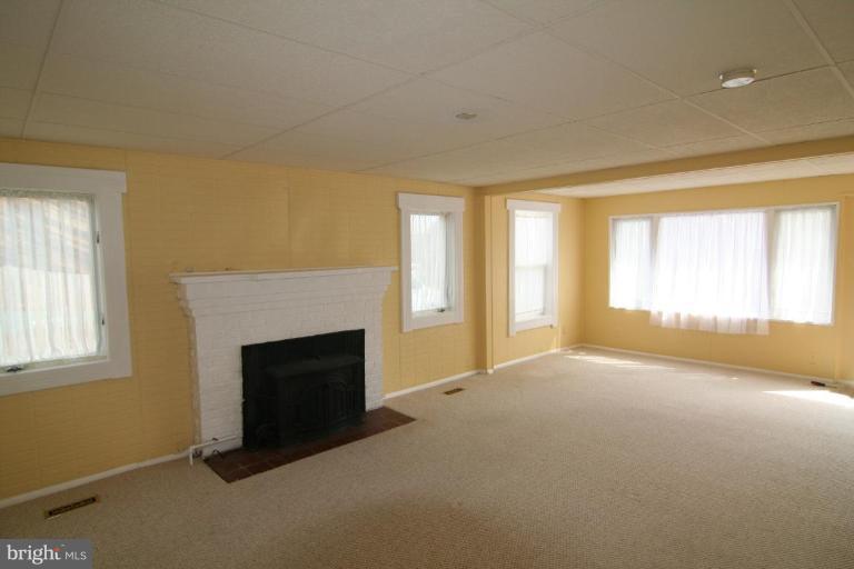 716 McCann Road Severna Park, MD 21146 - Photo 5 of 9 Family Room #2