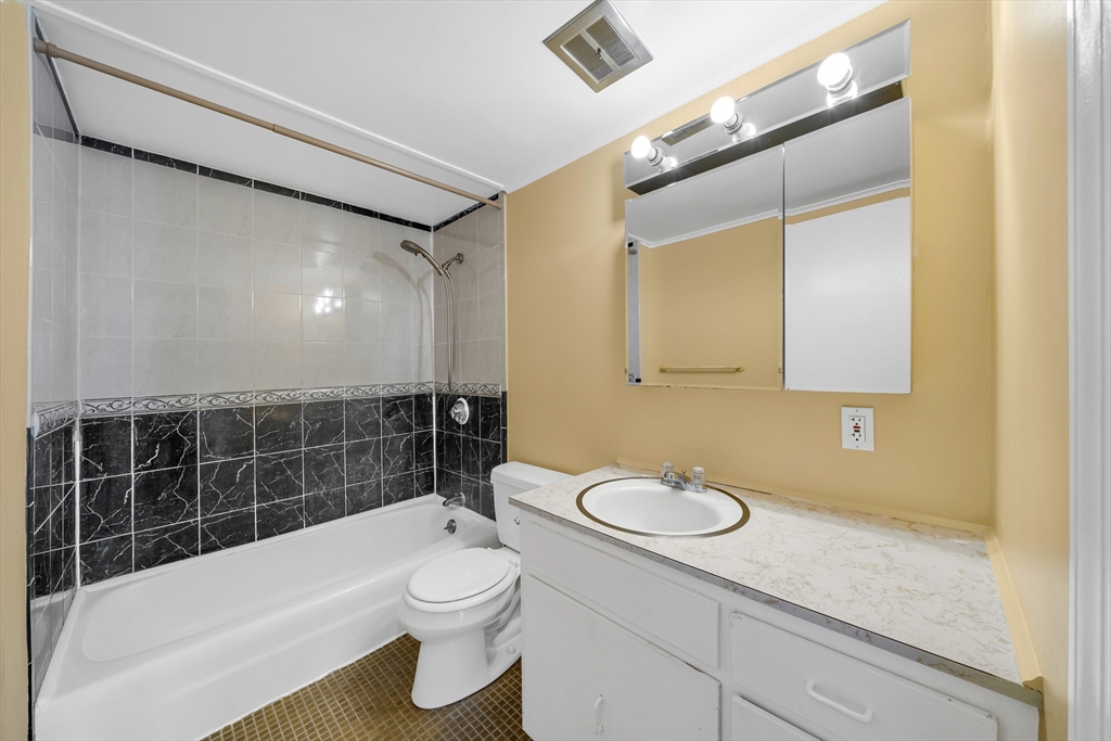 27 Alpine Street, Unit 11 Malden, MA 02148 - Photo 9 of 14