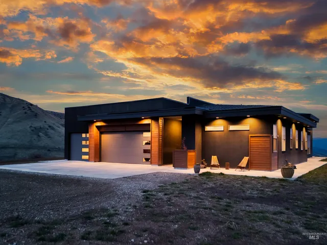 $1,364,900 | 170 Summit Ridge Road, Horseshoe Bend, ID 83629