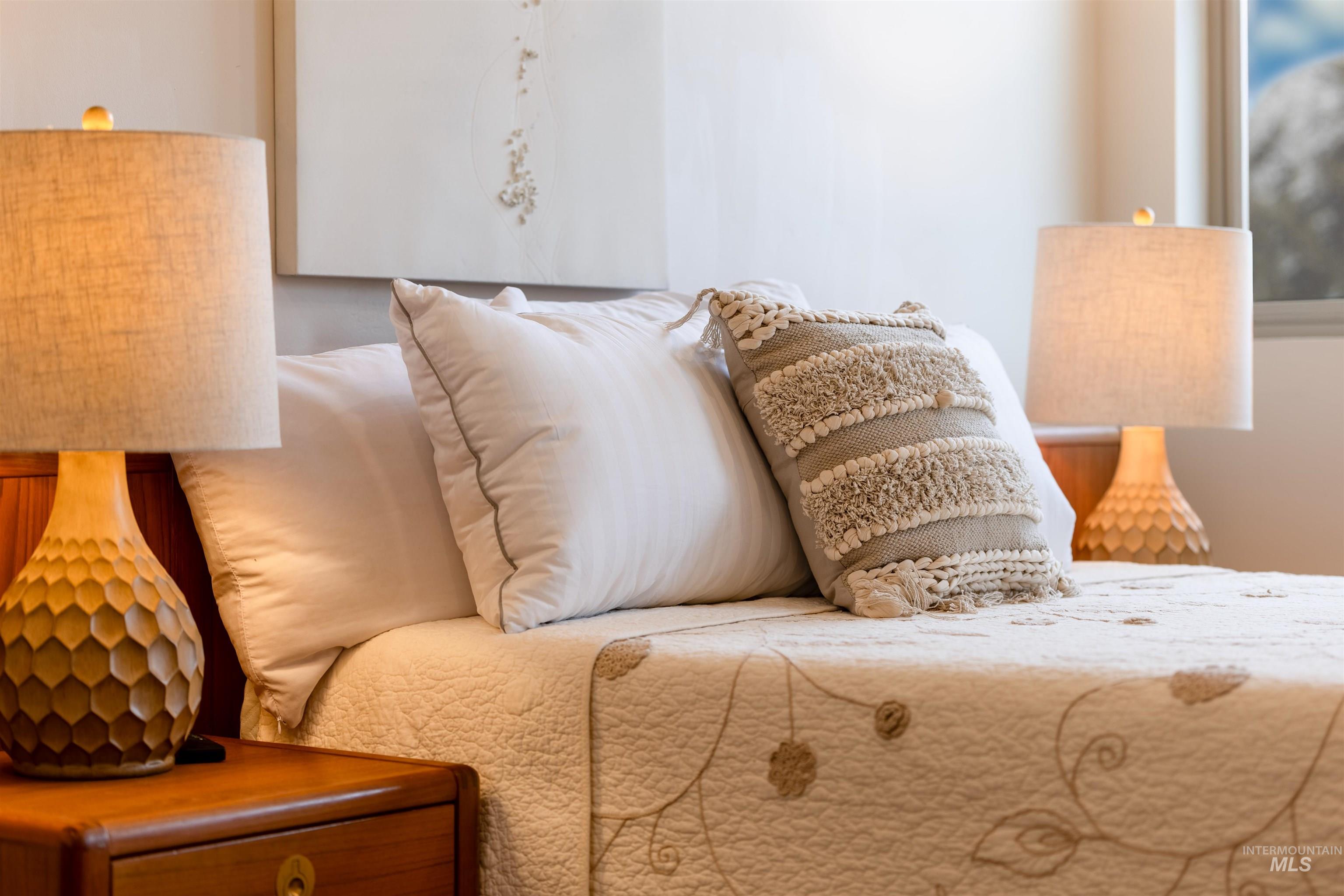 170 Summit Ridge Road Horseshoe Bend, ID 83629 - Photo 22 of 50 Bedroom view