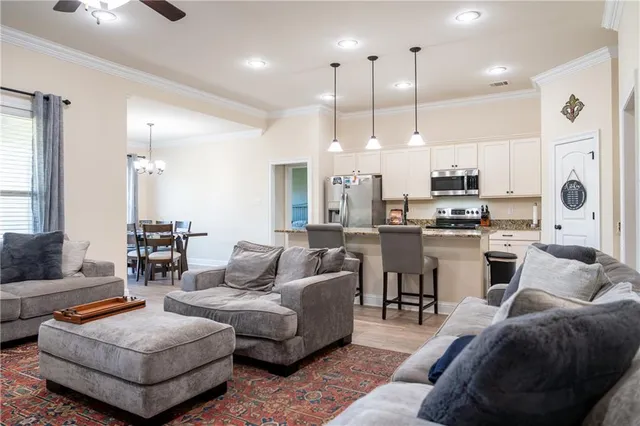 $295,000 | 628 Terrace Lake Drive, Covington, LA 70435