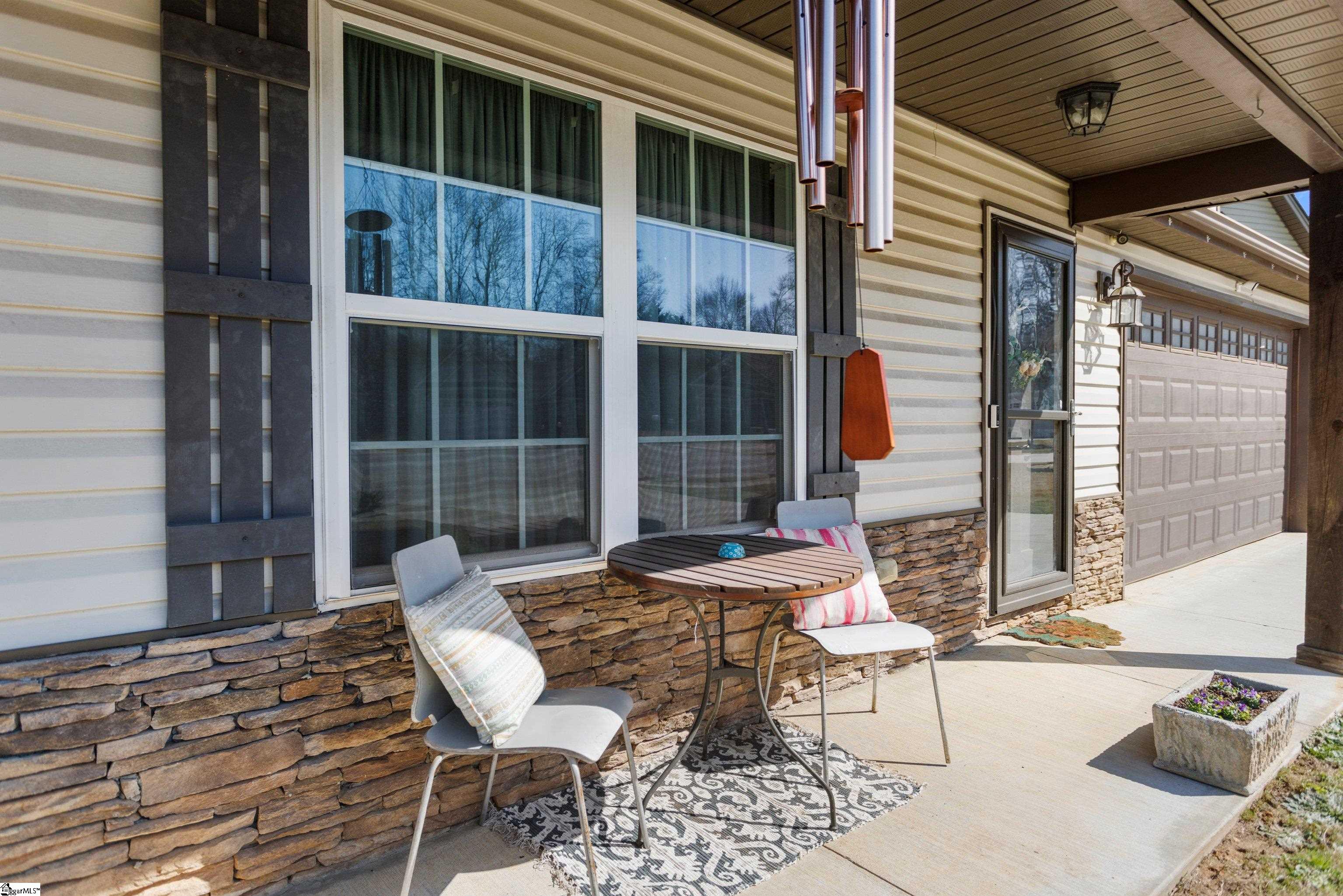 323 Catterick Way Fountain Inn, SC 29644 - Photo 3 of 22 Gallery Image 3