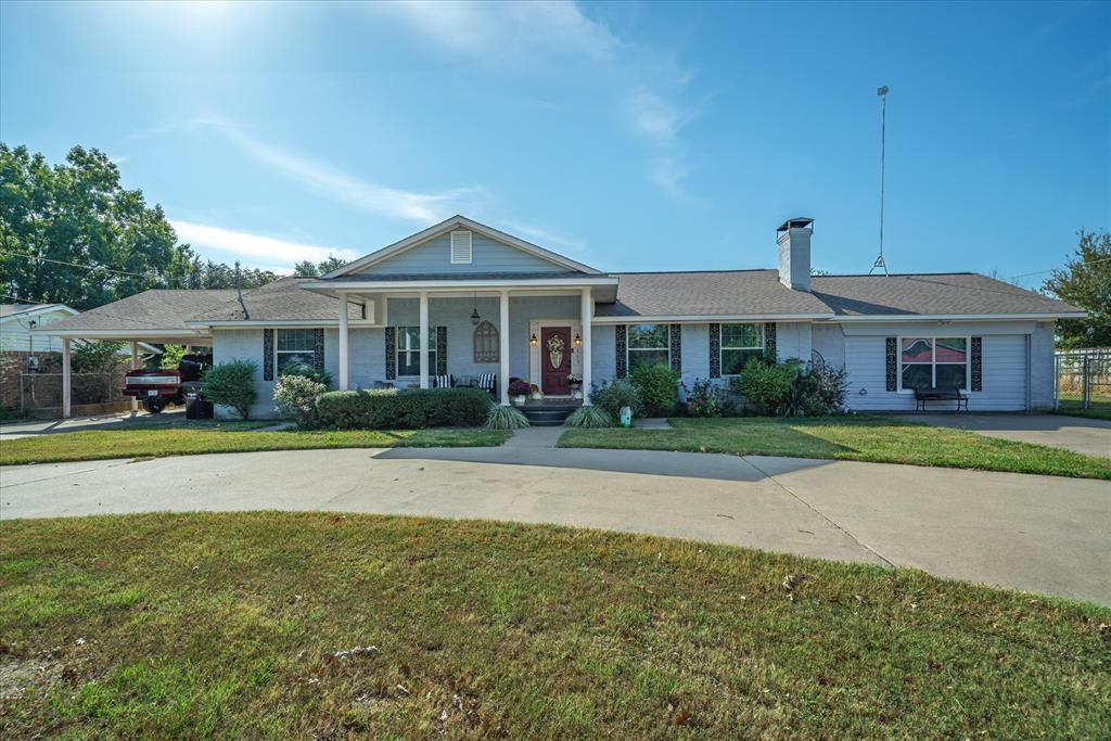 204 Southridge Road Edgewood, TX 75117 - Photo 2 of 36