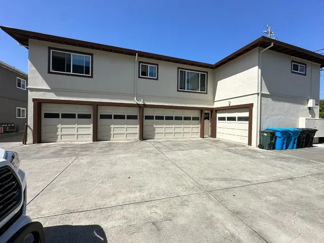 a house view with a outdoor space