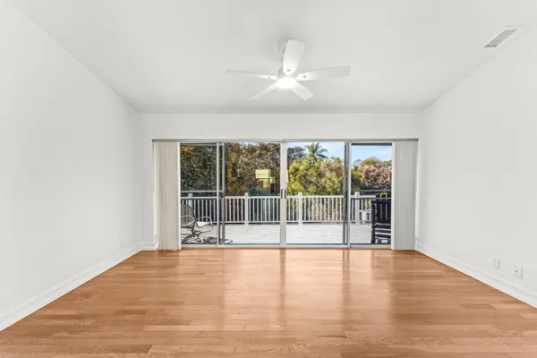 $313,500 | 10924 Southeast Stonehill Lane, Hobe Sound, FL 33455