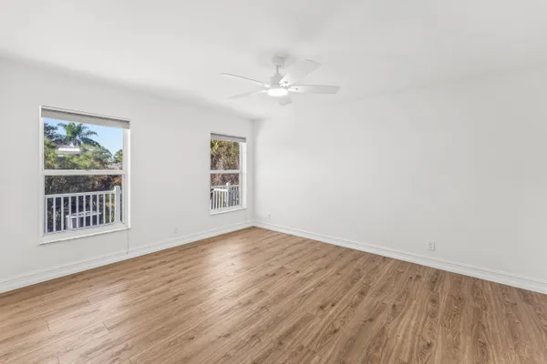 $313,500 | 10924 Southeast Stonehill Lane, Hobe Sound, FL 33455