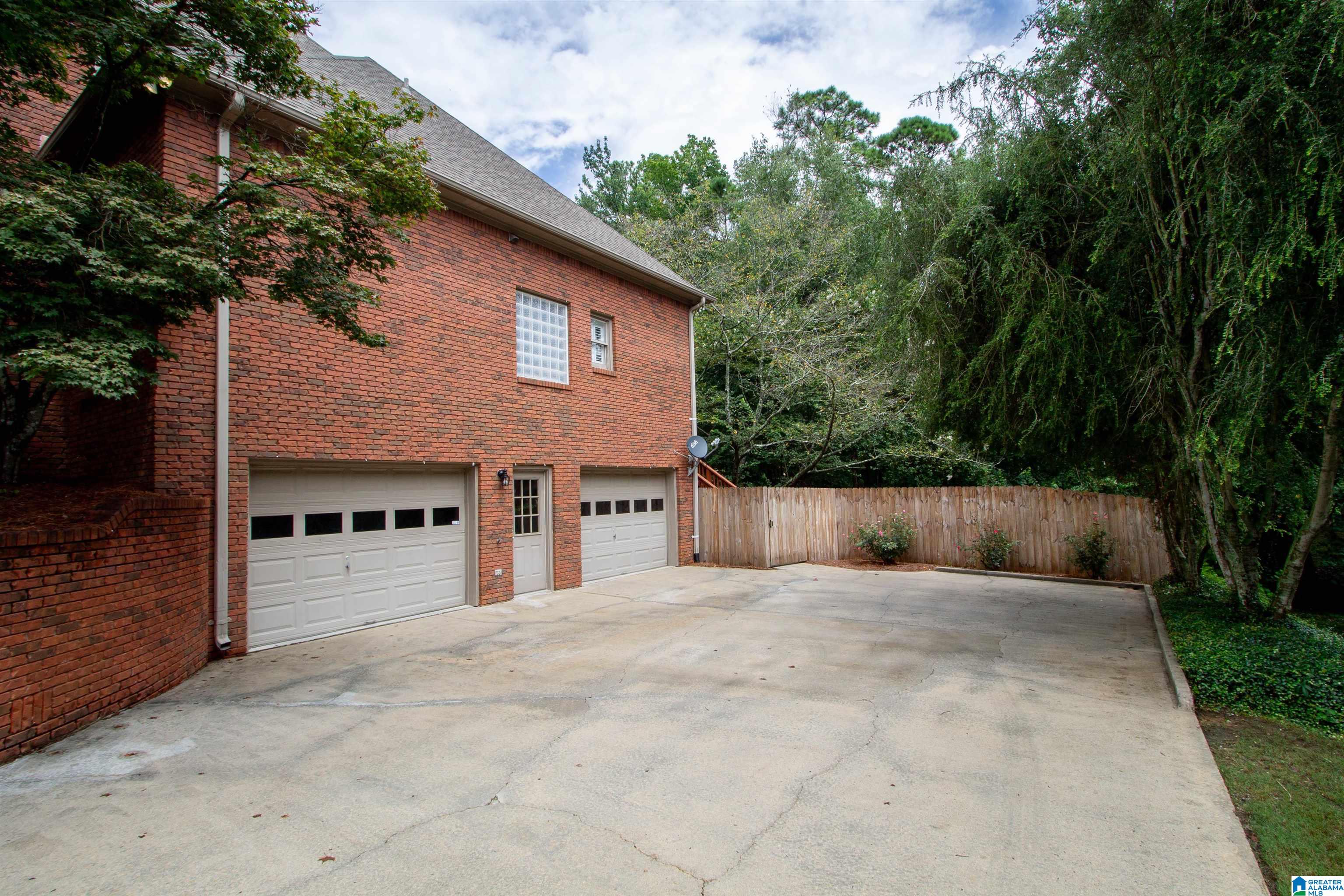 1144 Eagle Park Road Birmingham, AL 35242 - Photo 2 of 75