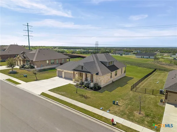 $600,000 | 1708 Meadow Crest, Salado, TX 76571