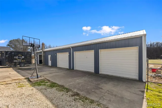 $264,900 | 301 Highway 51, Marble Hill, MO 63764