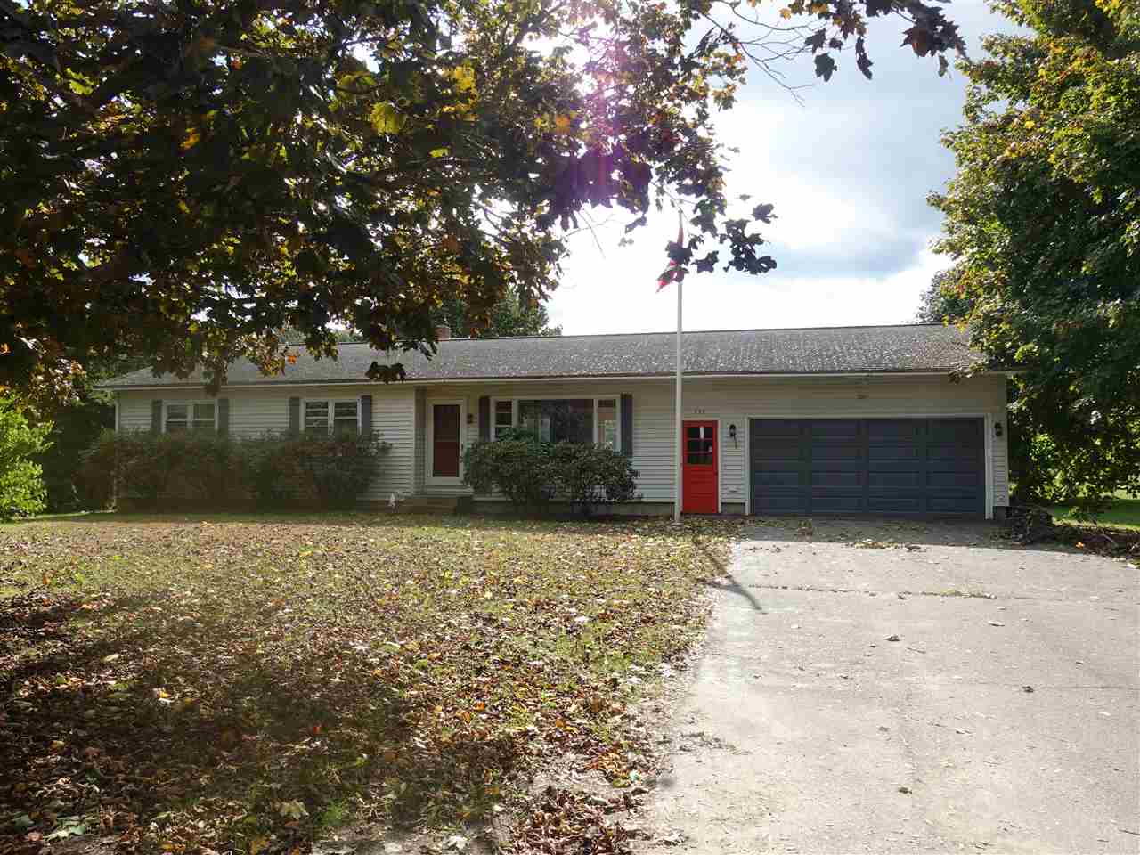 233 Fox Point Road Newington, NH 03801 - Photo 2 of 27
