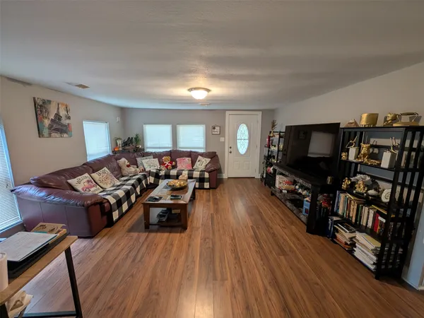 $137,500 | 1910 Reese Street, Liberty, TX 77575