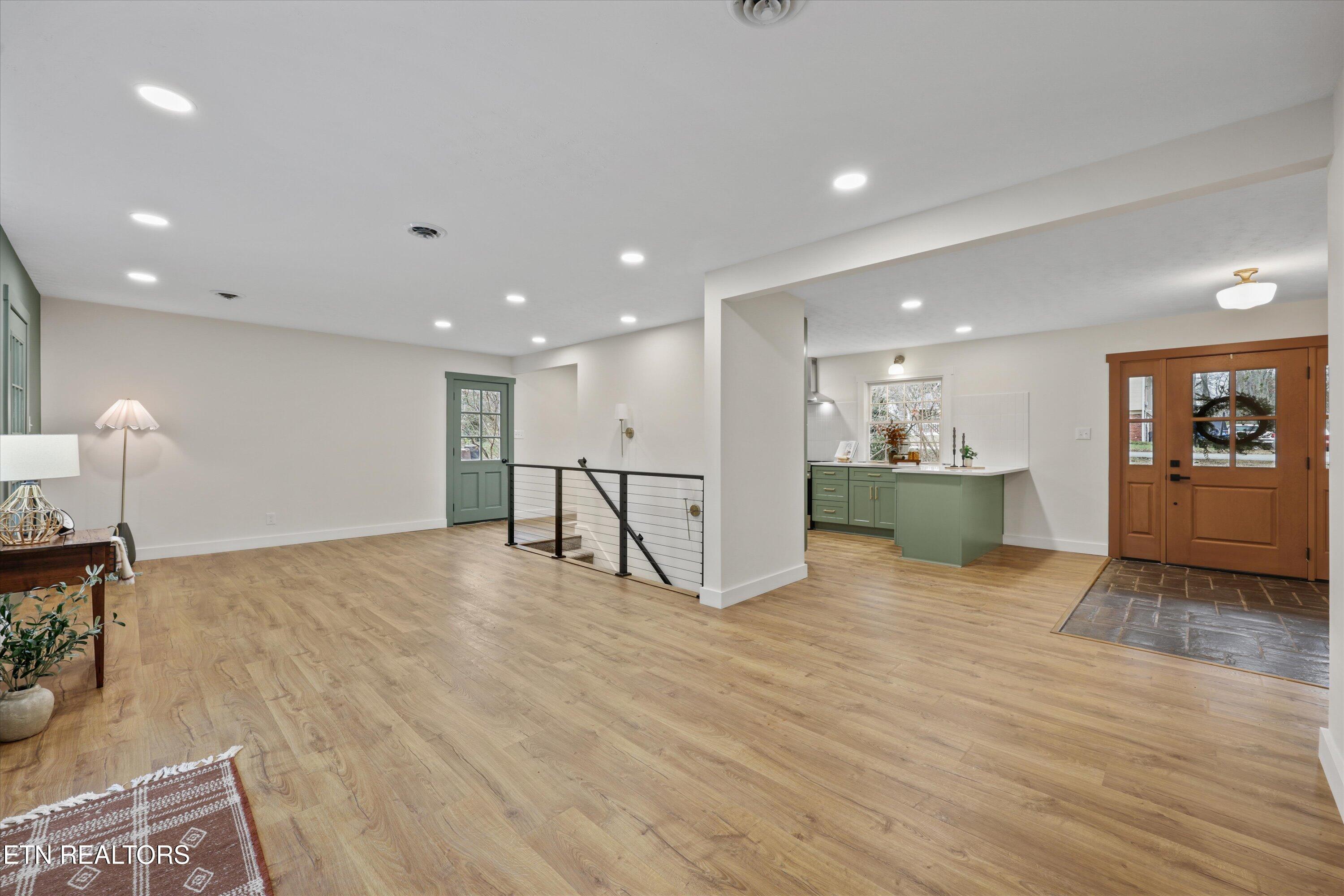 609 Coventry Road Knoxville, TN 37923 - Photo 8 of 40 09-609 Coventry Rd14