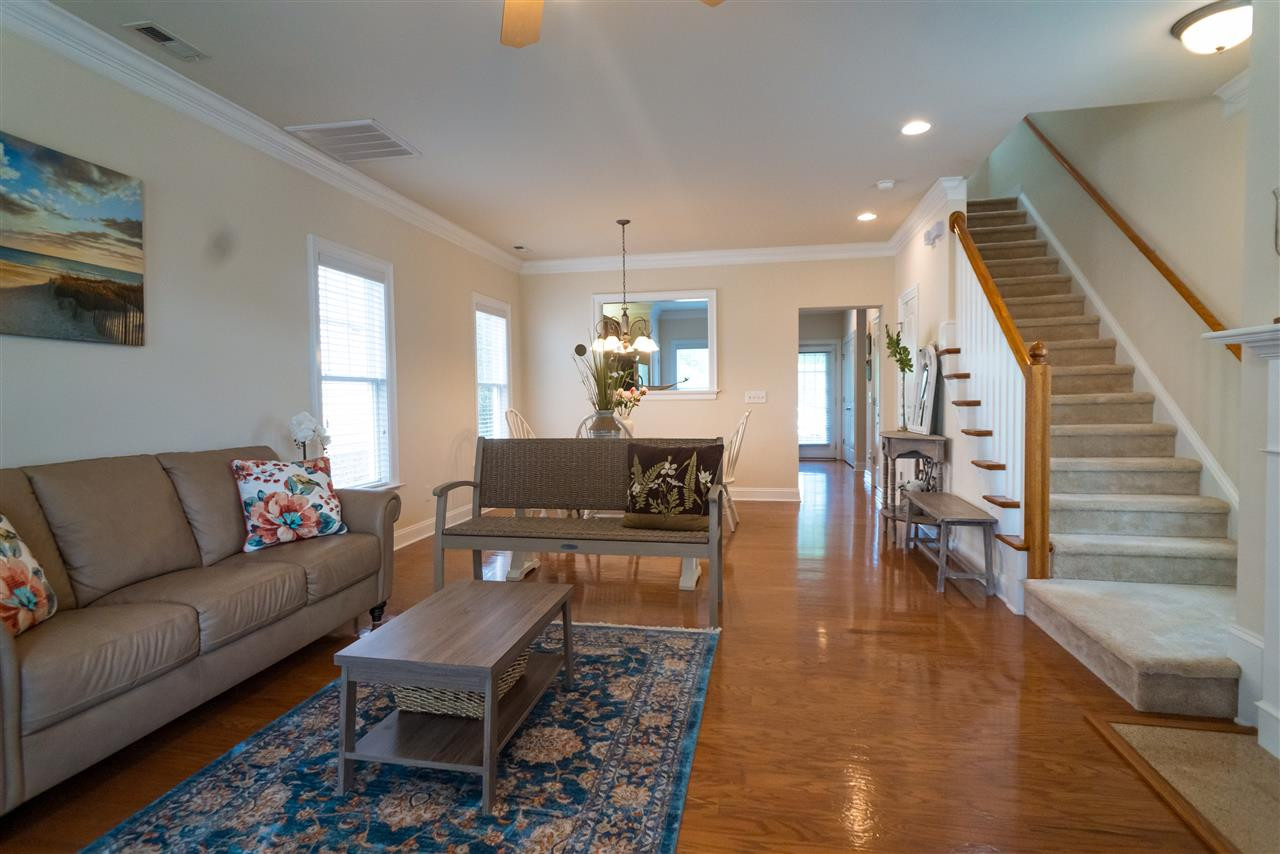 7716 ACC Boulevard Raleigh, NC 27617 - Photo 7 of 17 Photo 7