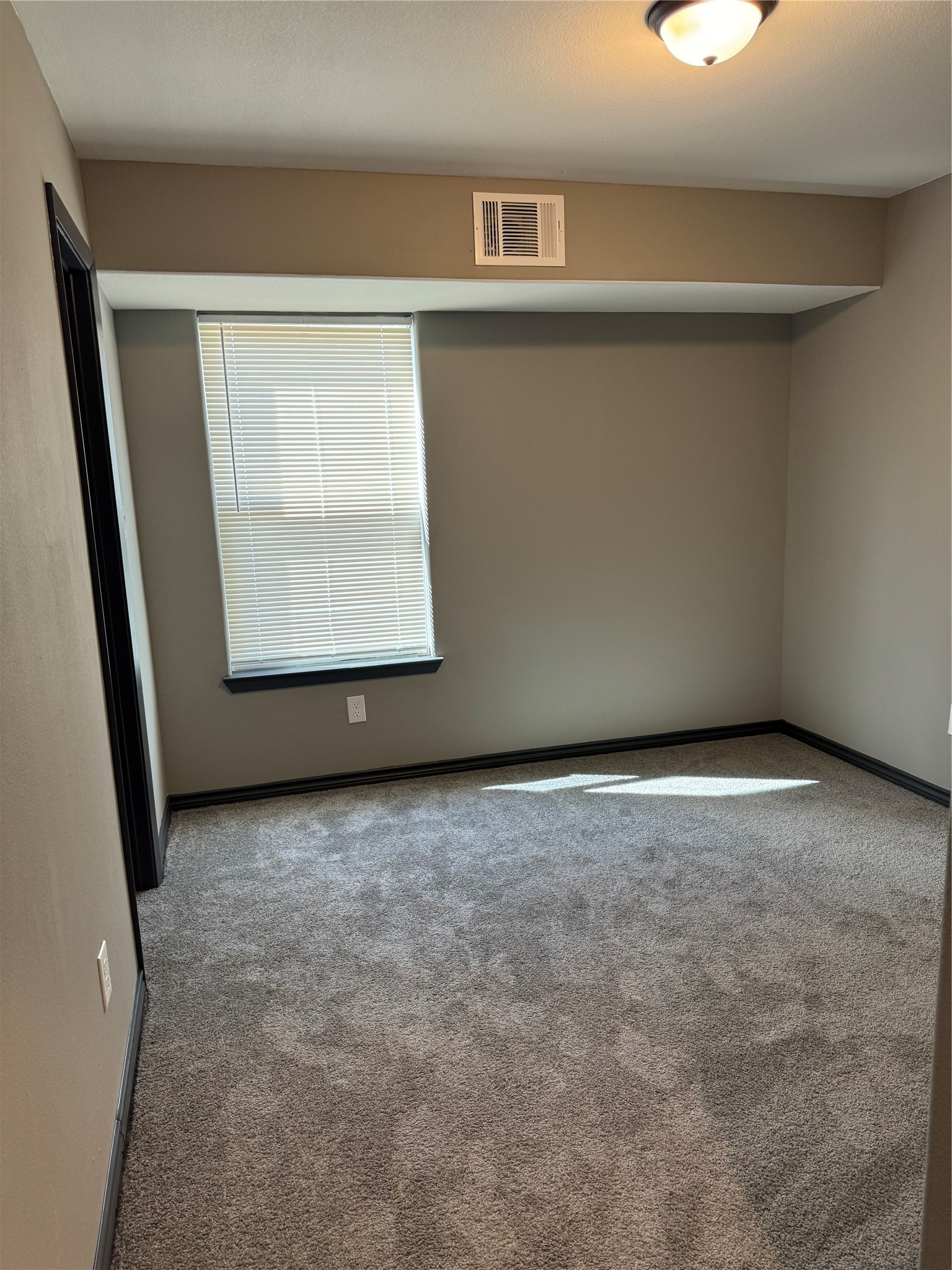 7906 Sexton Street Houston, TX 77028 - Photo 15 of 20 a view of a small space