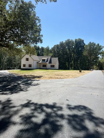 $699,900 | 2969 Lights Chapel Road, Greenbrier, TN 37073