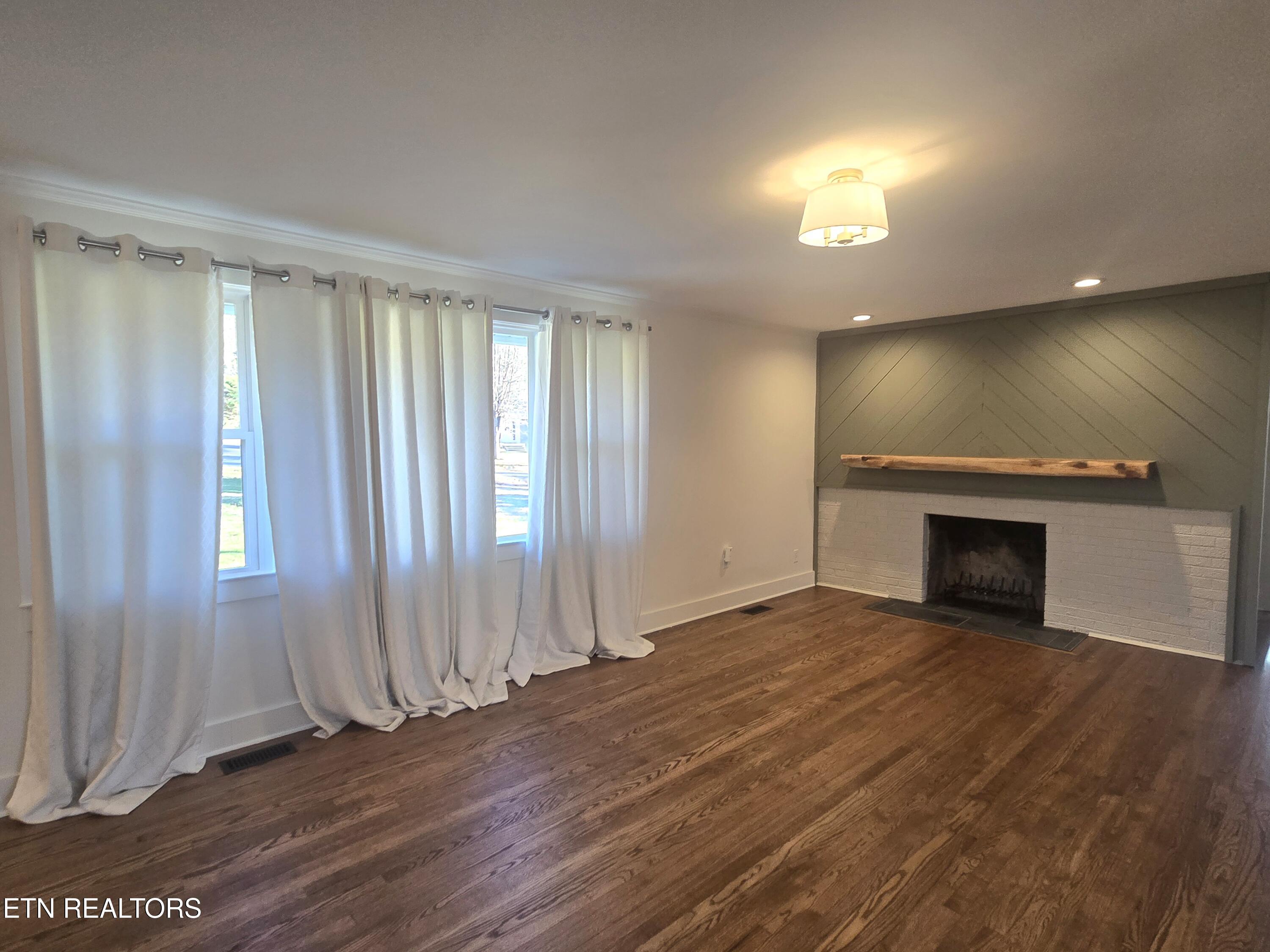 4615 Sunset Road West Knoxville, TN 37914 - Photo 3 of 12 20260112_152017