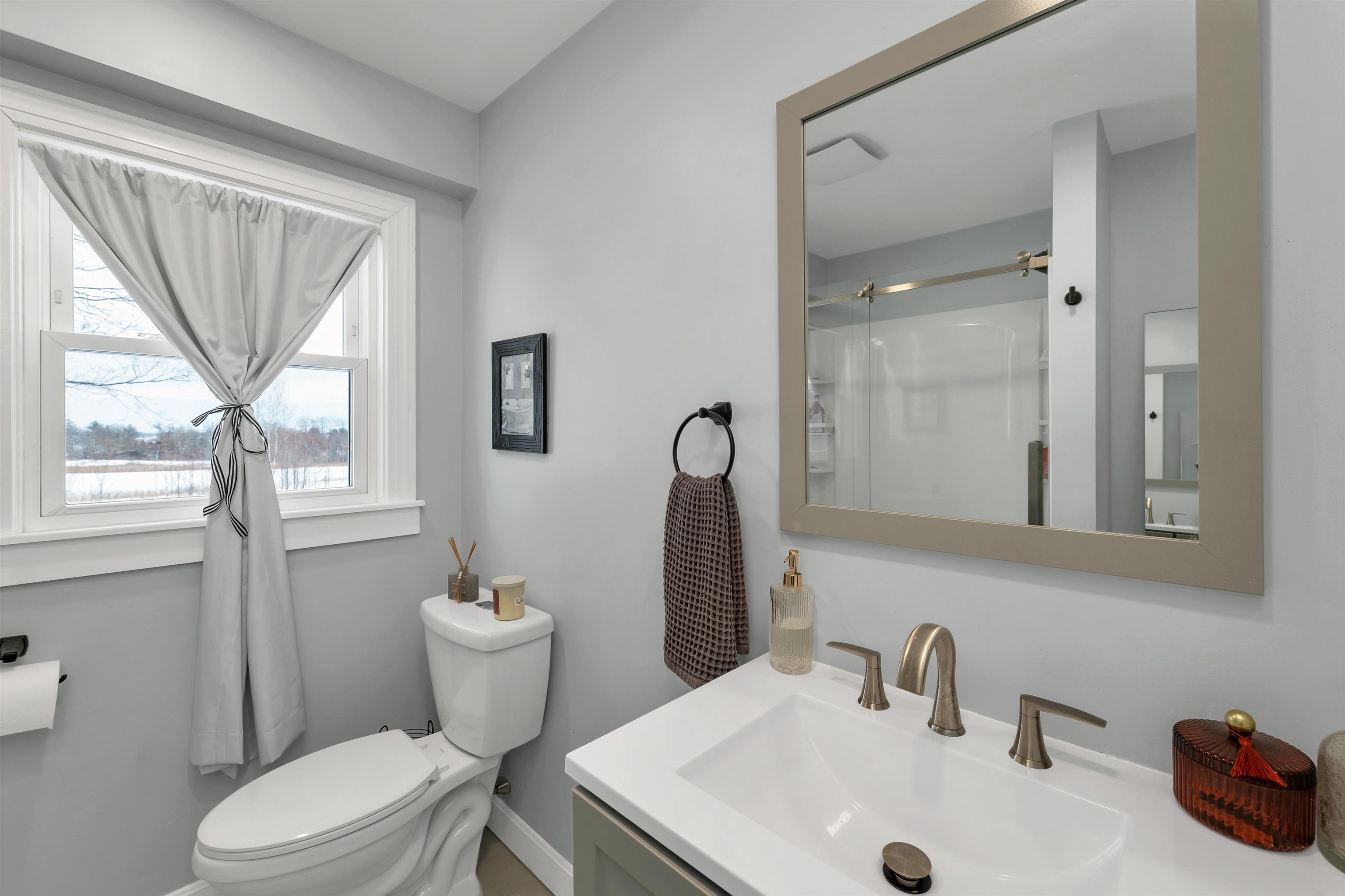 22 Constance Street Bedford, NH 03110 - Photo 14 of 43