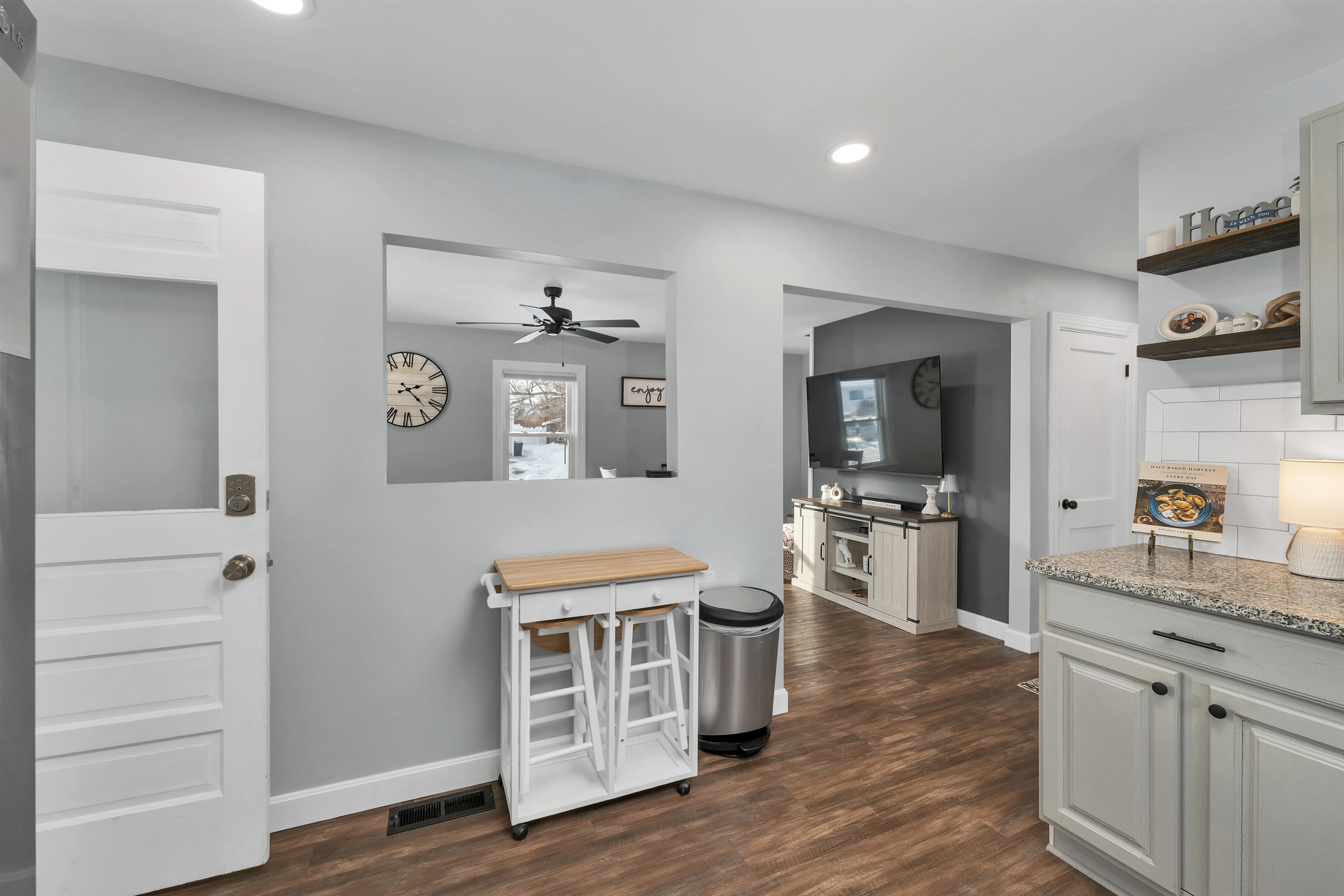 22 Constance Street Bedford, NH 03110 - Photo 8 of 43