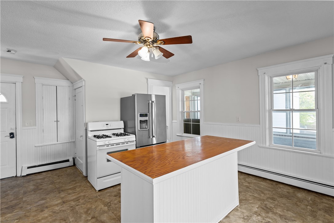 86 Spring Street Lincoln, RI 02838 - Photo 11 of 34