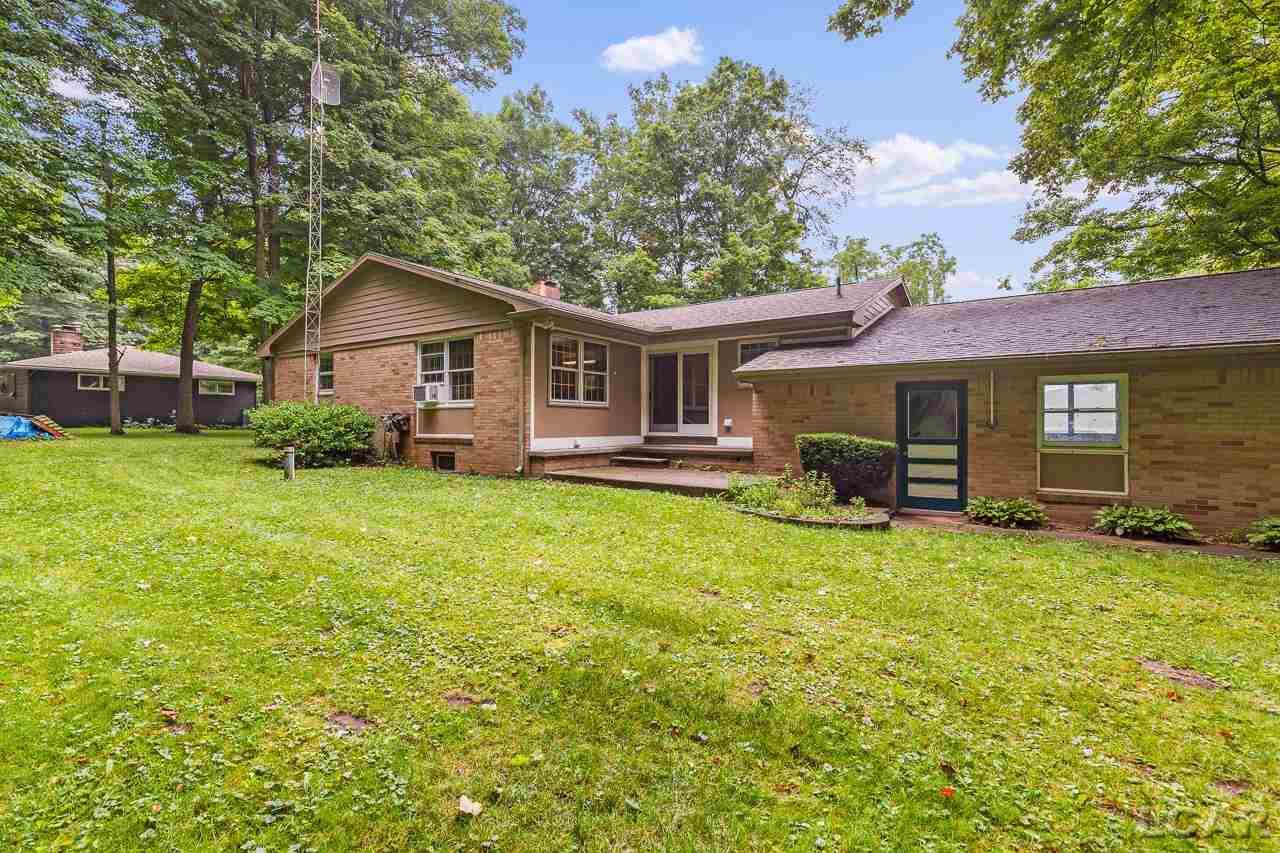 6269 Forrister Road Adrian, MI 49221 - Photo 3 of 24 50048477-2.JPG