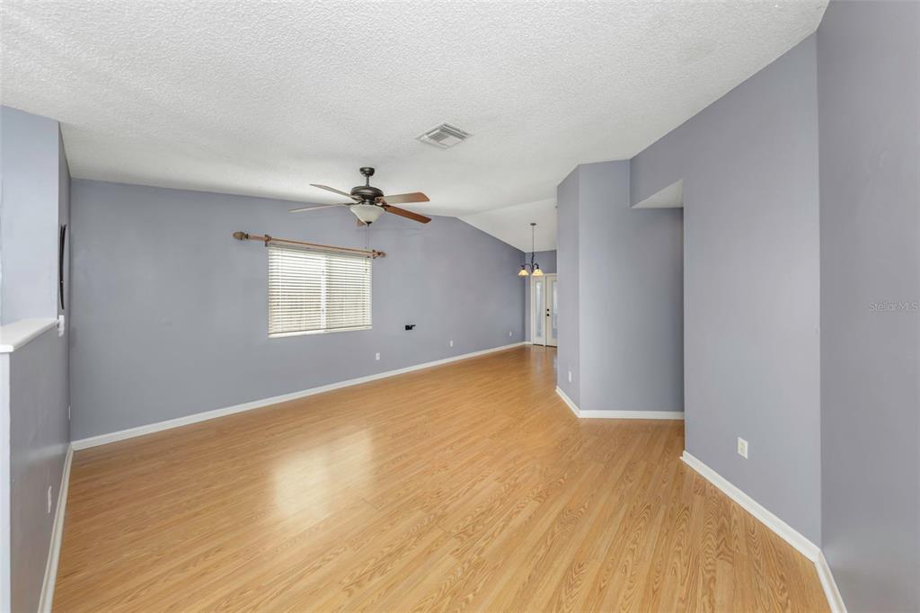 747 Brook Street Northeast Largo, FL 33770 - Photo 4 of 72