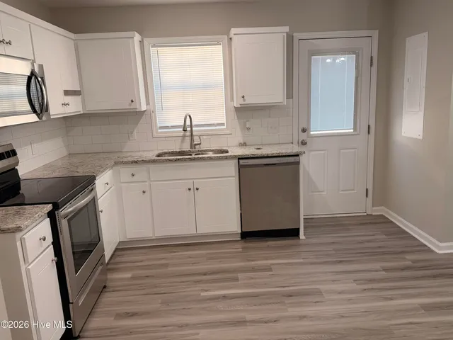 $200,000 | 1240 Cross Creek Circle, Unit 5, Greenville, NC 27834