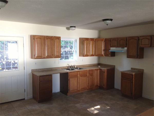 92 Cottage Street Athol, MA 01331 - Photo 2 of 4 Gallery Image 2