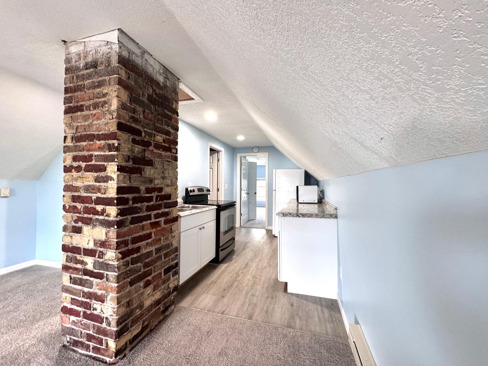 3408 3rd Avenue South, Unit UPPER LEVEL Minneapolis, MN 55408 - Photo 3 of 9