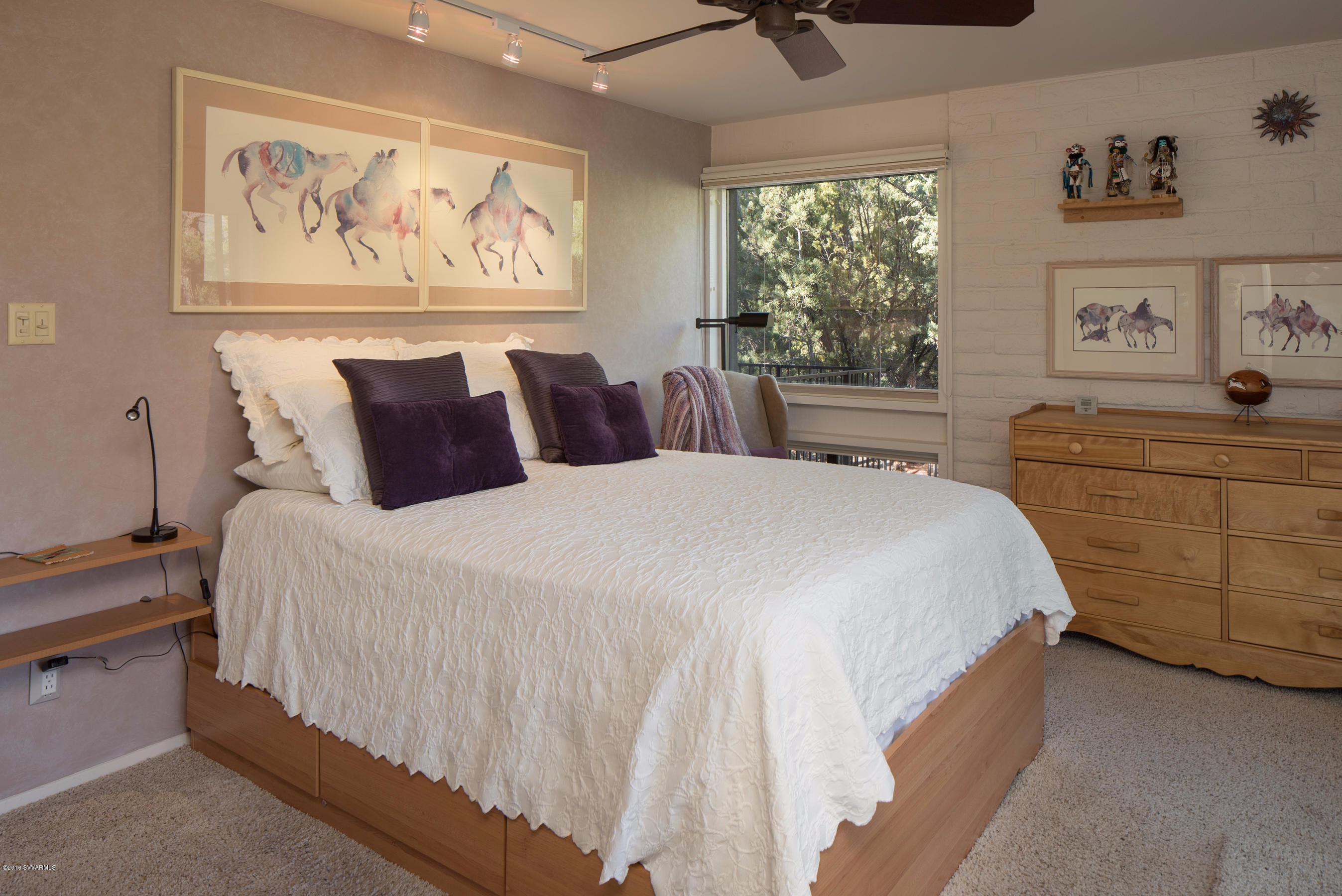 235 East Ridge Road Sedona, AZ 86336 - Photo 10 of 23 Owner's Suite (2)