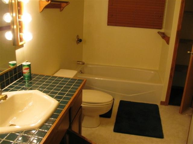 6655 Comstock Road Jeddo, MI 48032 - Photo 4 of 9 31086123-3.JPG