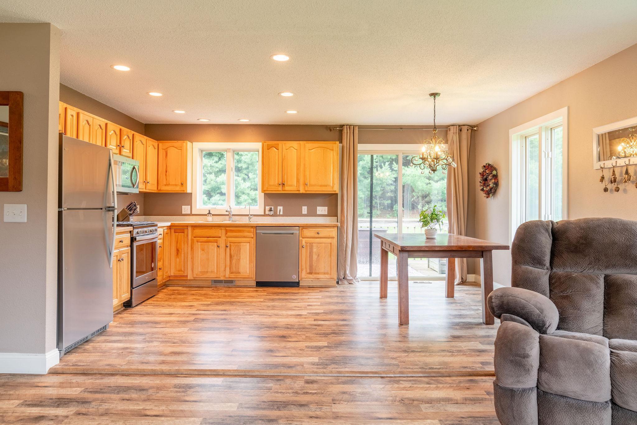 993 70th Avenue Roberts, WI 54023 - Photo 5 of 27 Gallery Image 5