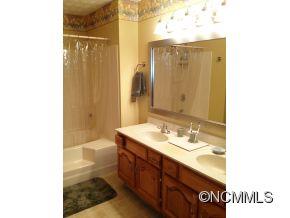 20 Bee Ridge Road Asheville, NC 28803 - Photo 11 of 24 Gallery Image 11