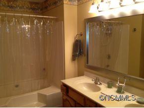20 Bee Ridge Road Asheville, NC 28803 - Photo 8 of 24 Gallery Image 8