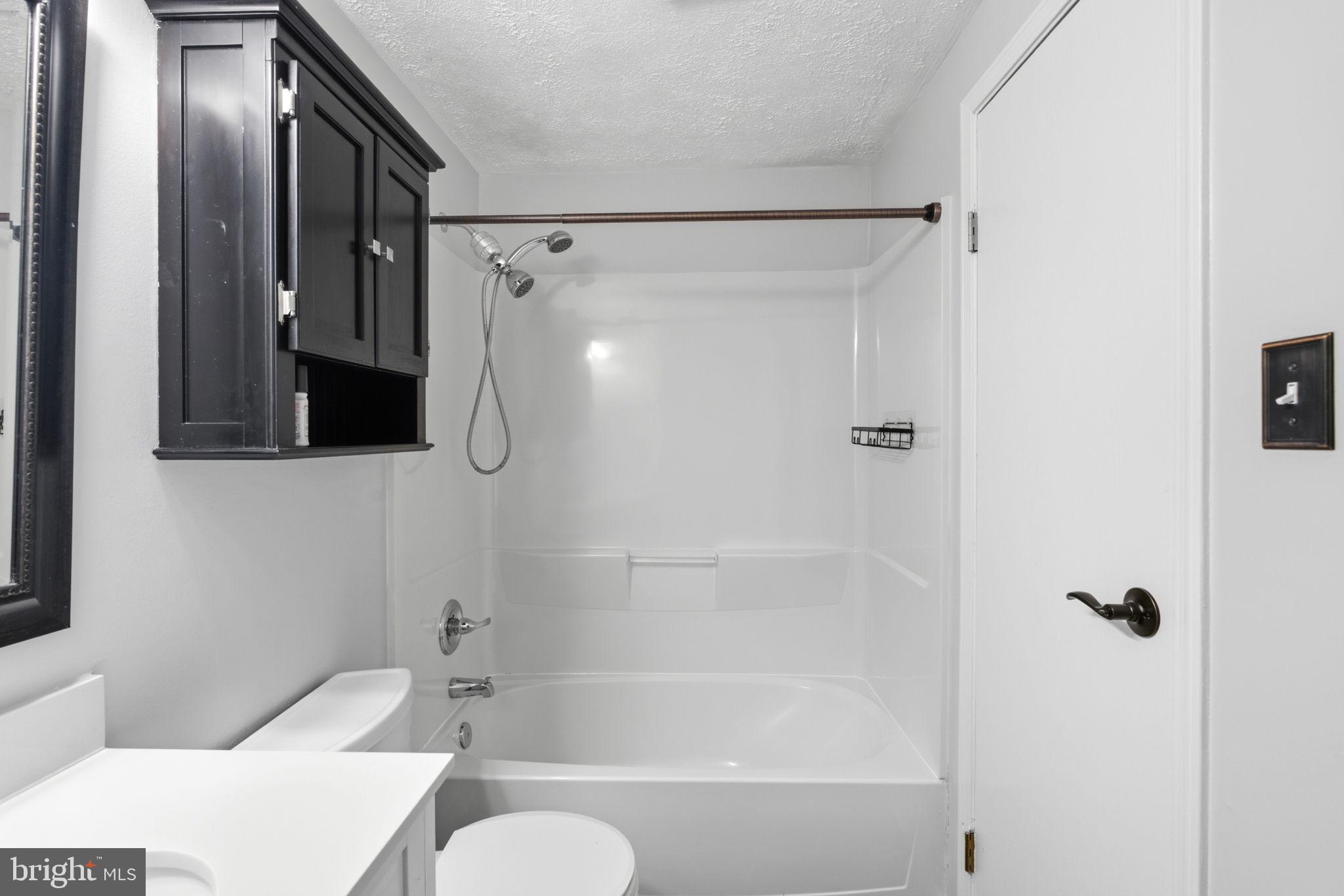 40 Towns Court Rosedale, MD 21237 - Photo 22 of 41 Full Bathroom