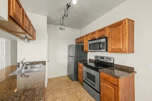 $1,490 | 16013 South Desert Foothills Parkway, Unit 2064, Phoenix, AZ 85048