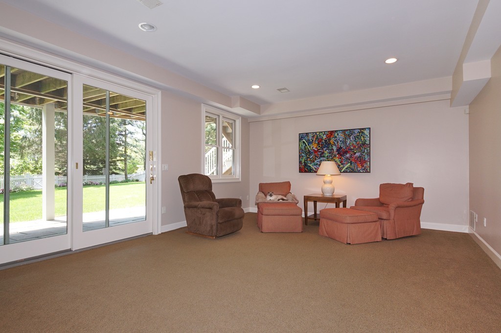 86 Huntington Road Newton, MA 02458 - Photo 23 of 30 Gallery Image 23