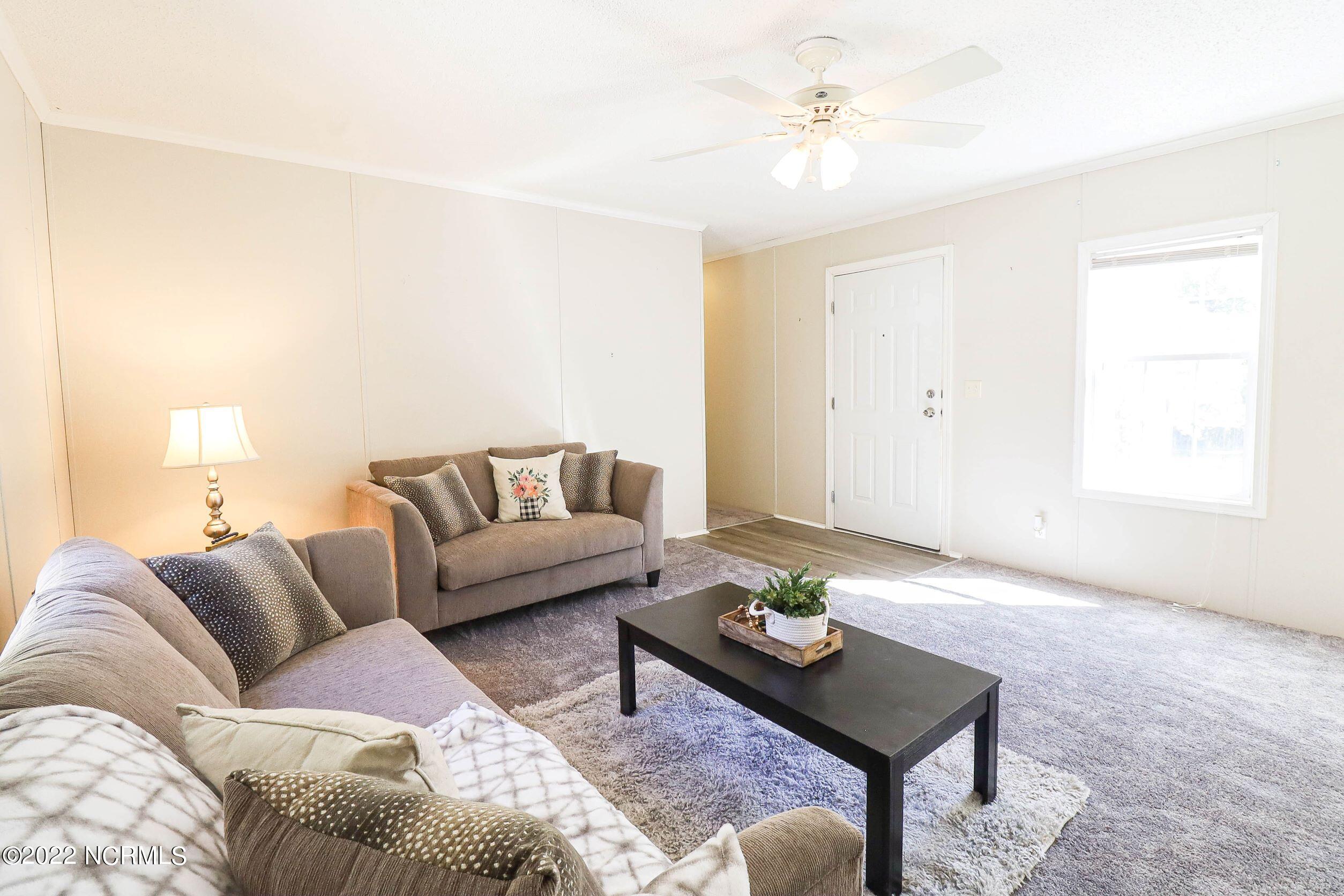 5320 Peden Point Road Wilmington, NC 28409 - Photo 5 of 45 IMG_8766ms